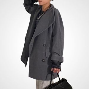 Vintage MaxMara Classic 100% Wool Double Breasted Gray Coat Overcoat Oversized 2
